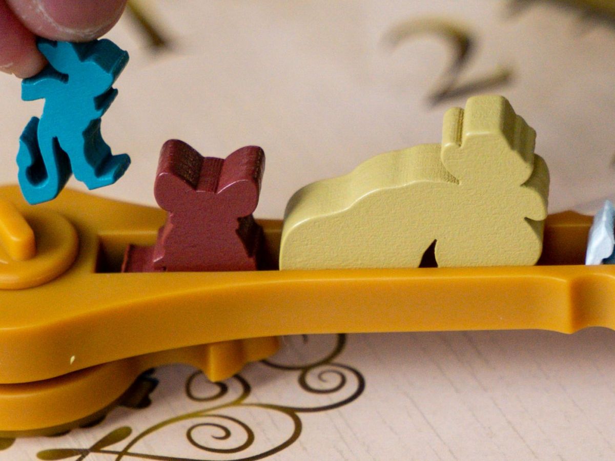 Colorblind Games Review | Hickory Dickory